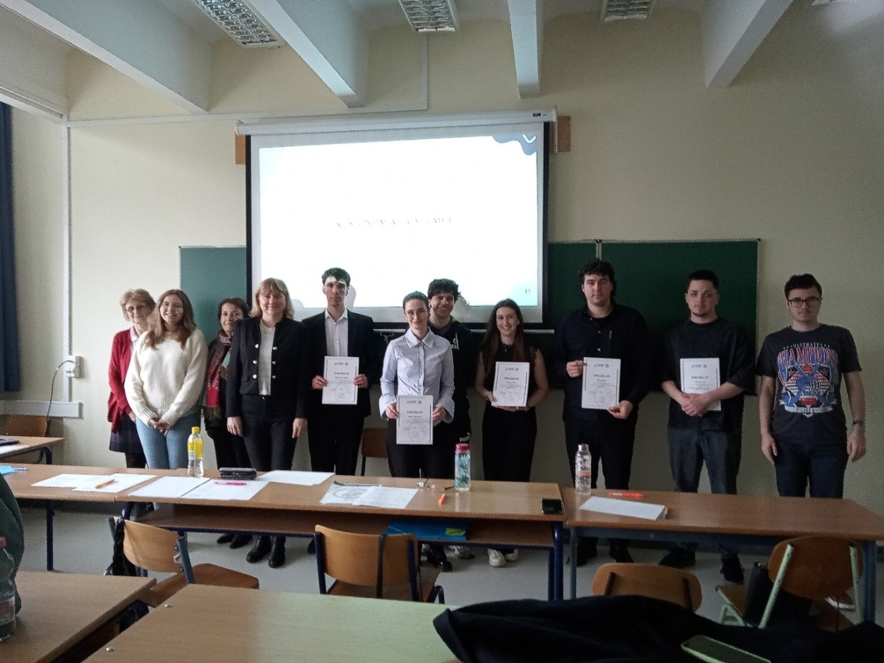 magyar nyelvű szekció_2025 ősz.jpg